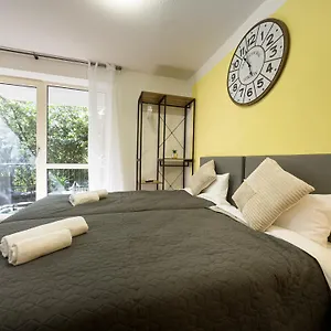 Apartment Immostay S#2 Zimmer - Free Parking & Balkon, Wifi & Naehe Mercedes Benz, Bremen
