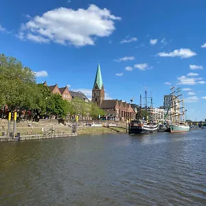 Apartment Unter Dem Dach, Bremen